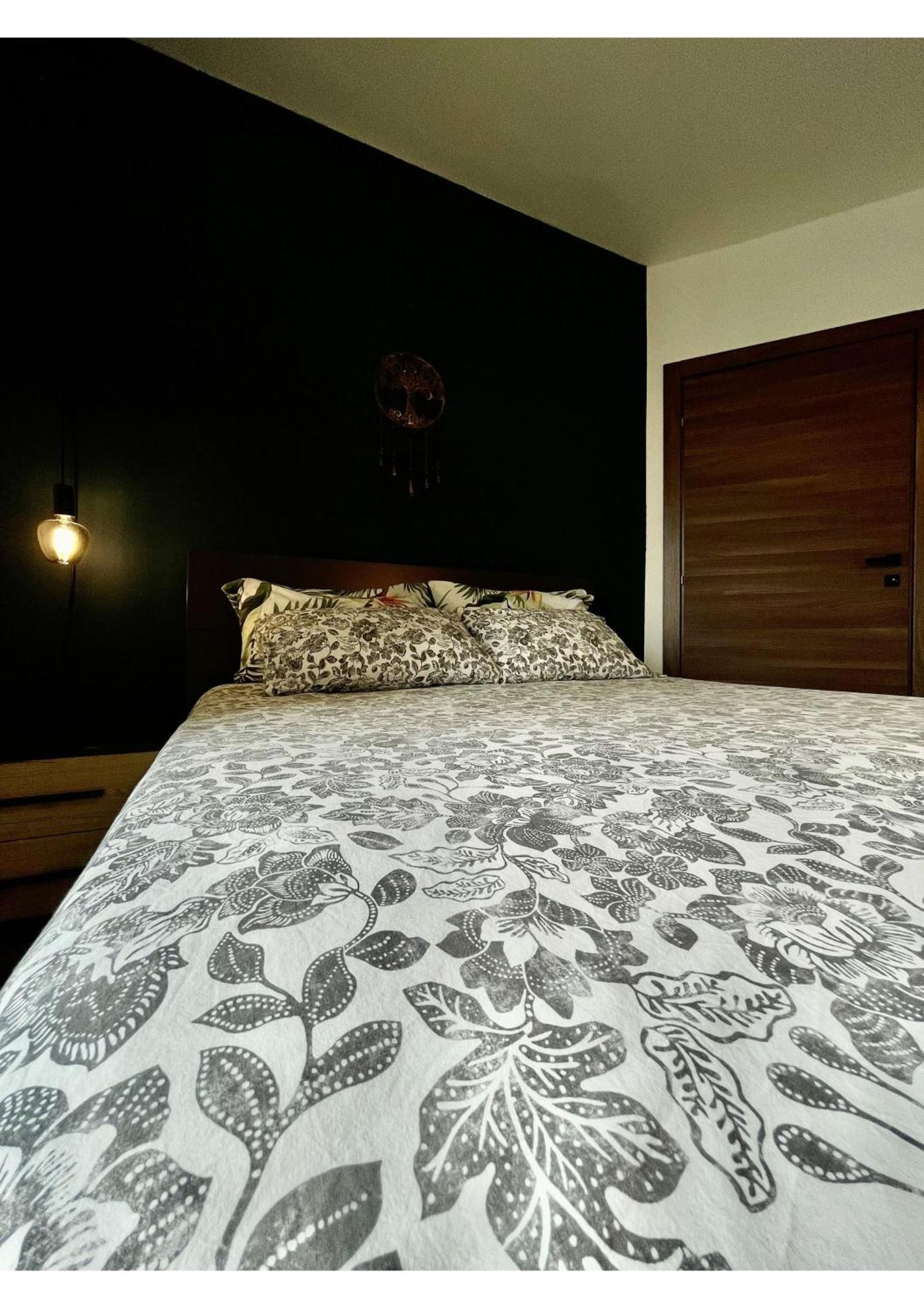 Mqabba Airport Accommodation Bedroom With Bathroom Self Check In And Self Check Out Air-Condition Included מראה חיצוני תמונה